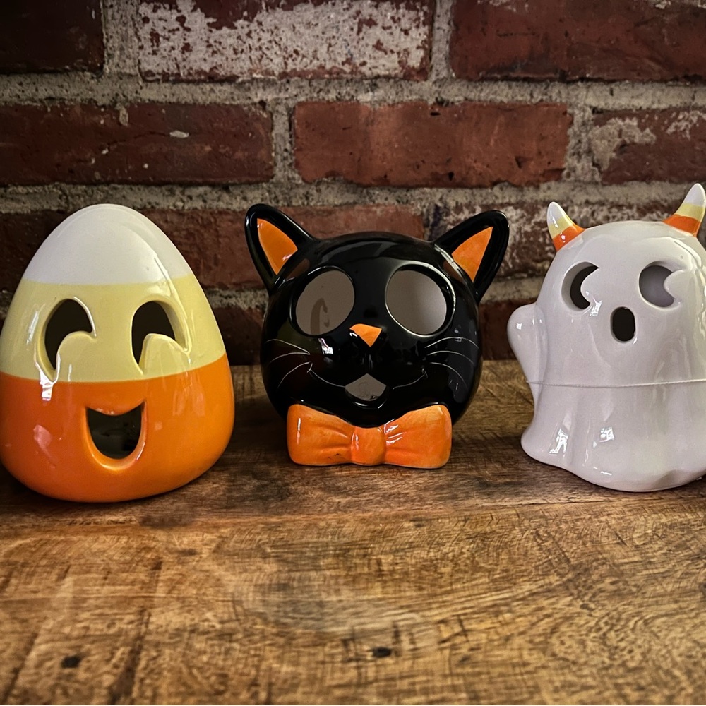 Candy corn Lane adorable light up ghost with candy, corn, ears, cat, candy corn